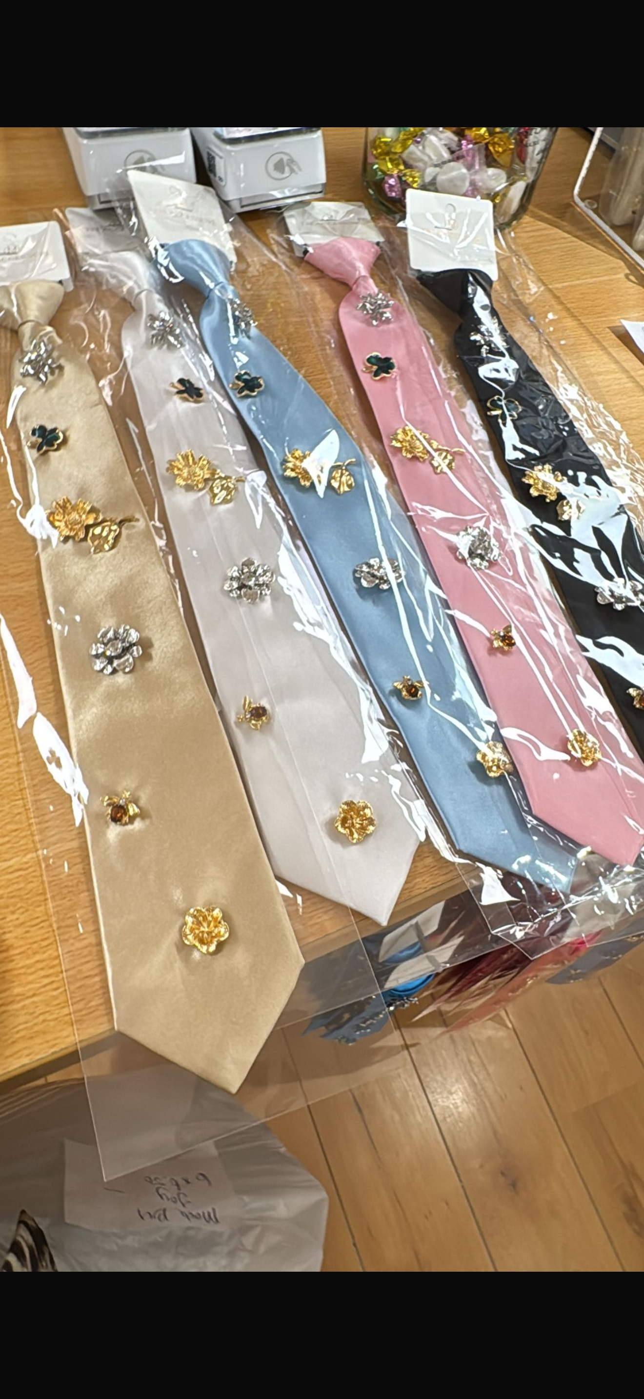 Strop das met broches